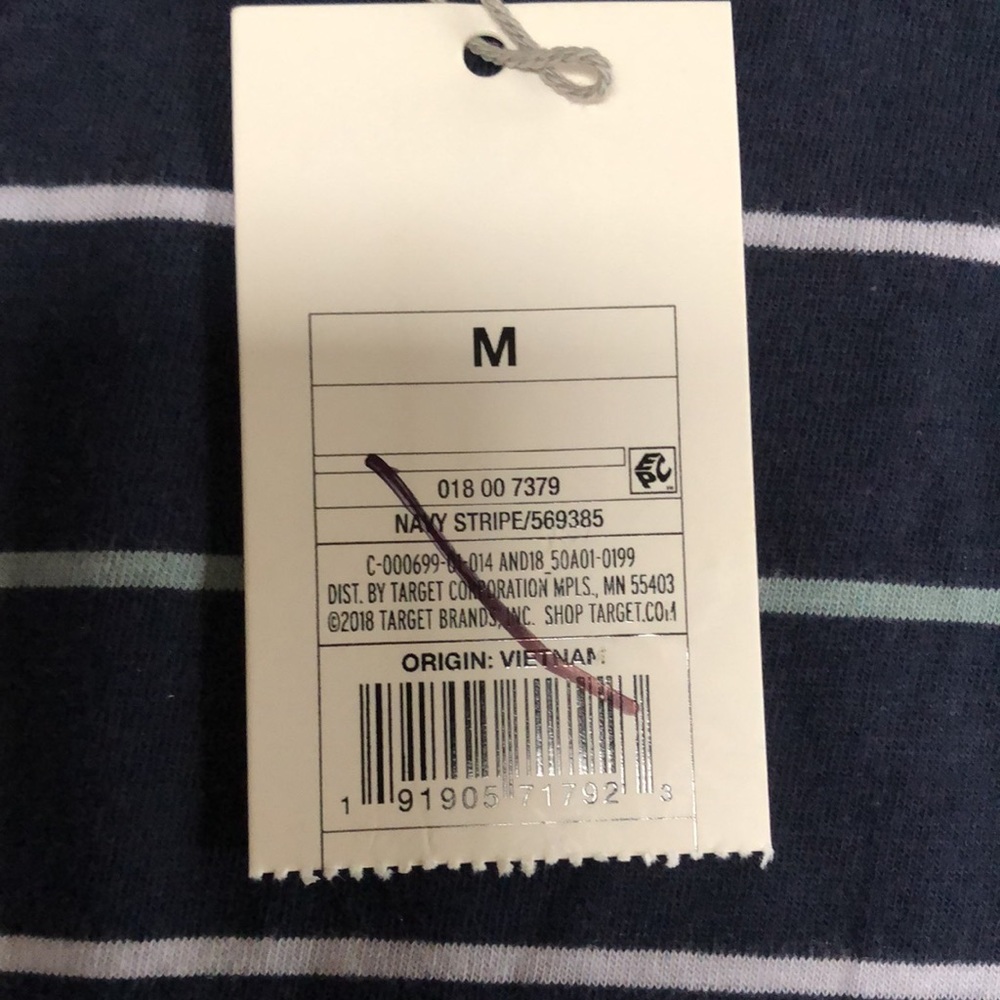 NWT Long Sleeve WOMANS Top - Picture 8 of 8